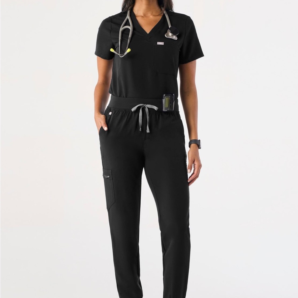 Figs Women's Black Drawstring Track Pants & Joggers